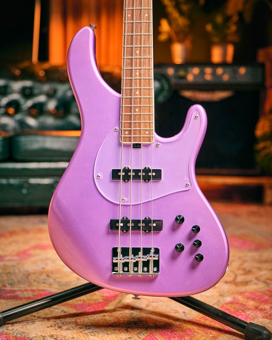 Learn how to tune a bass guitar