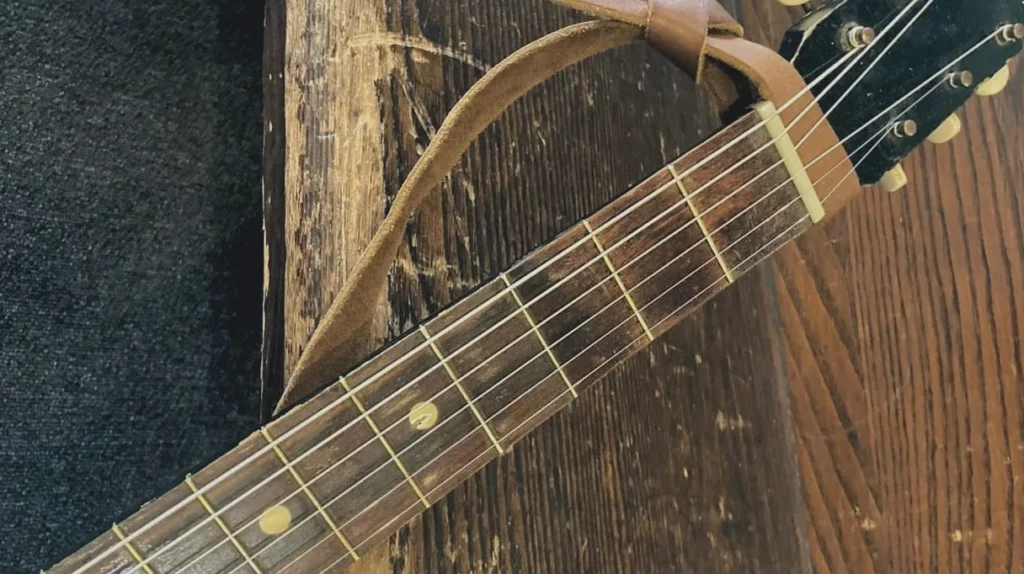 can guitar strings rust
