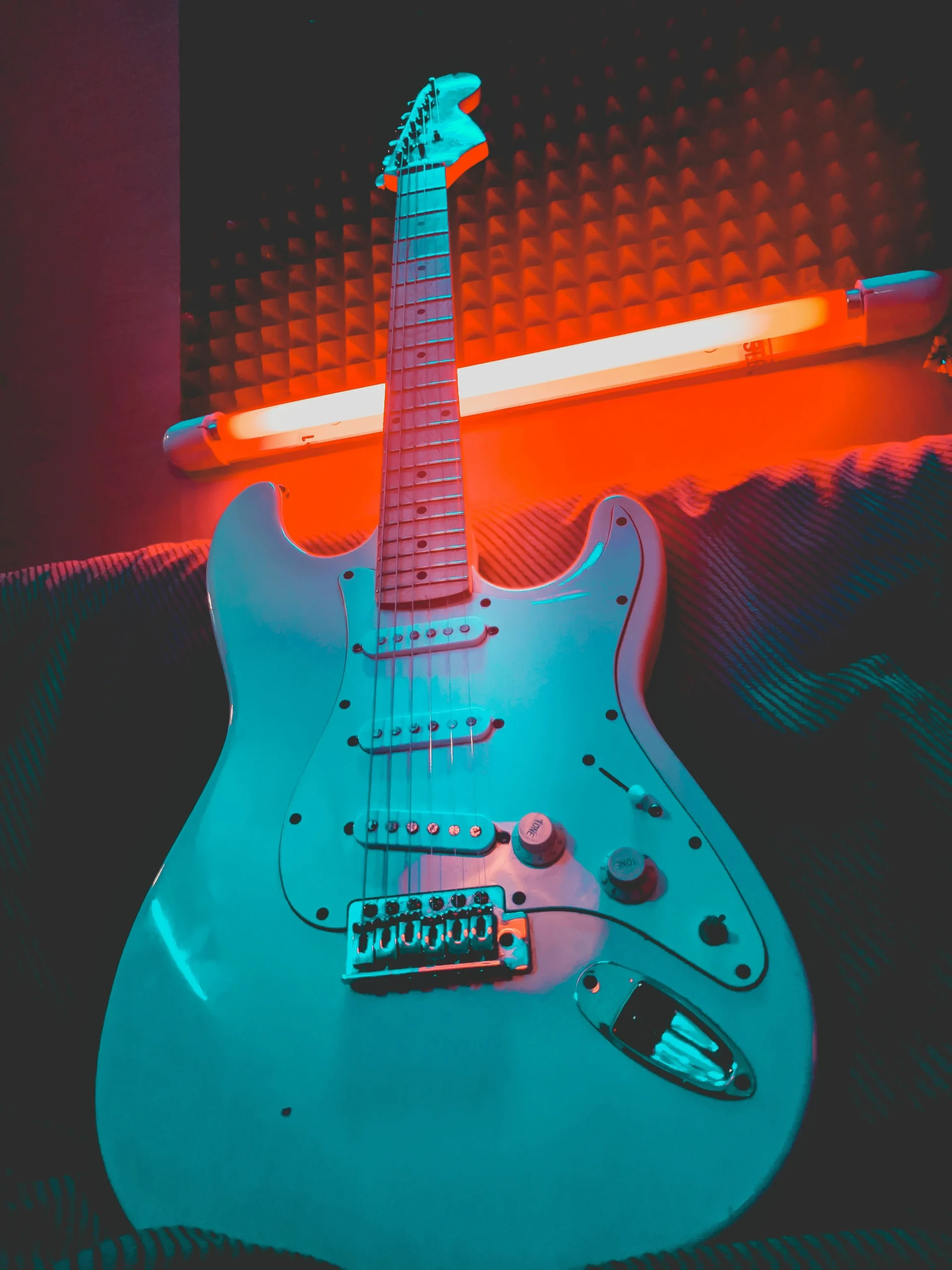 how to maintain your electric guitar strings